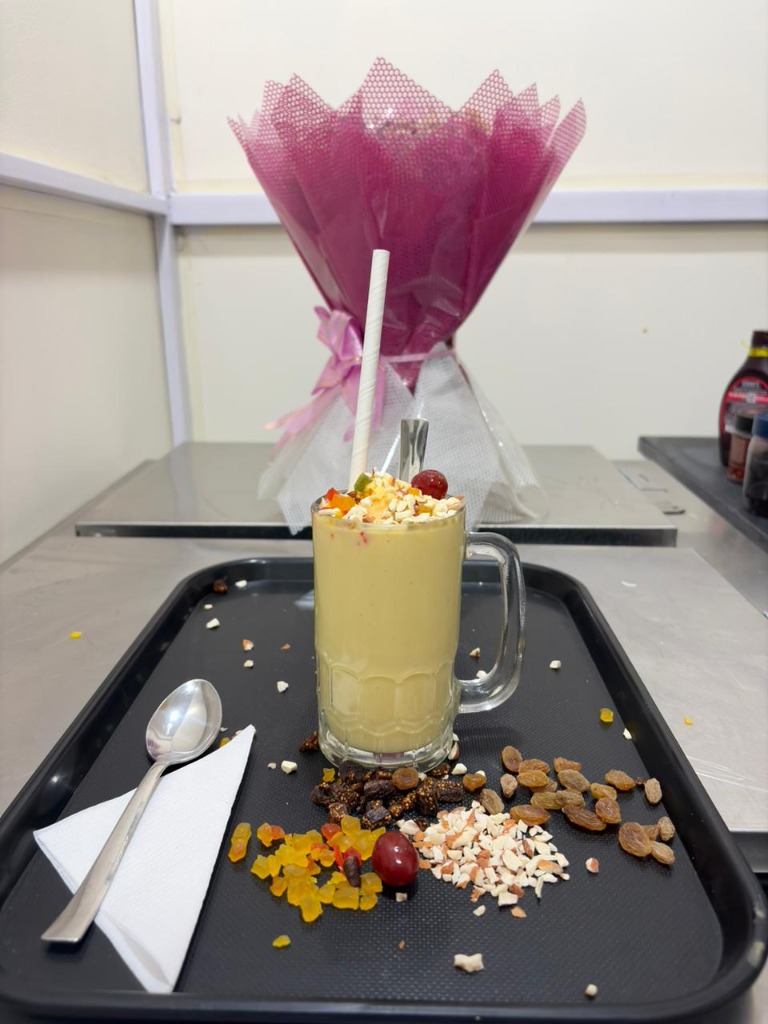 IceWave signature mango shake with dry fruits
